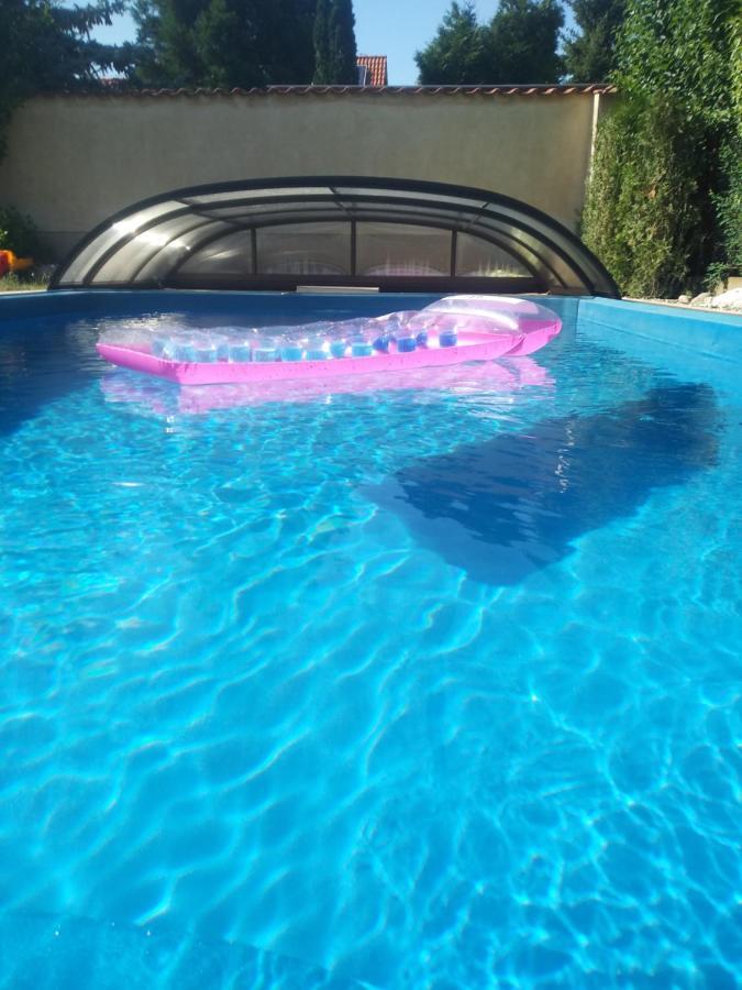 Domo Apartment Stredokluky ภายนอก รูปภาพ