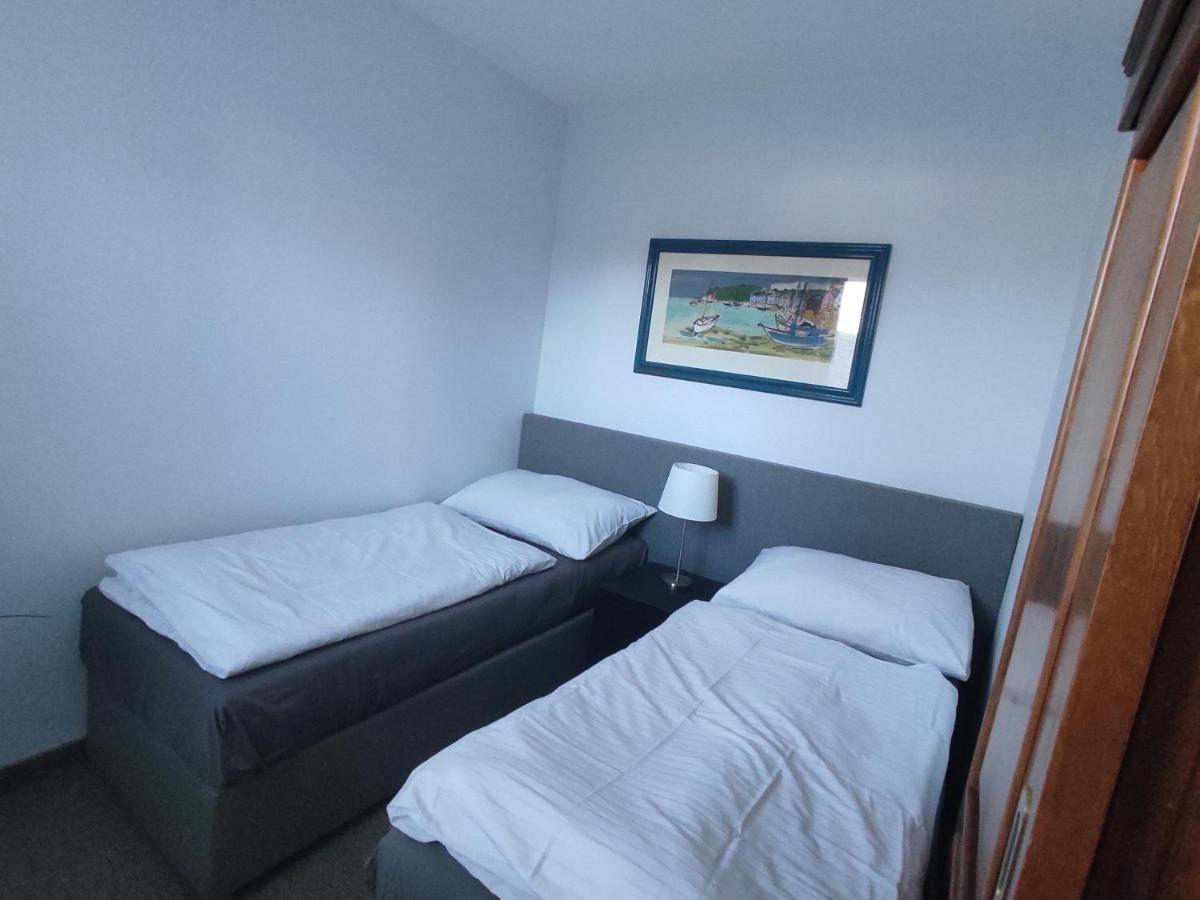 Domo Apartment Stredokluky ภายนอก รูปภาพ